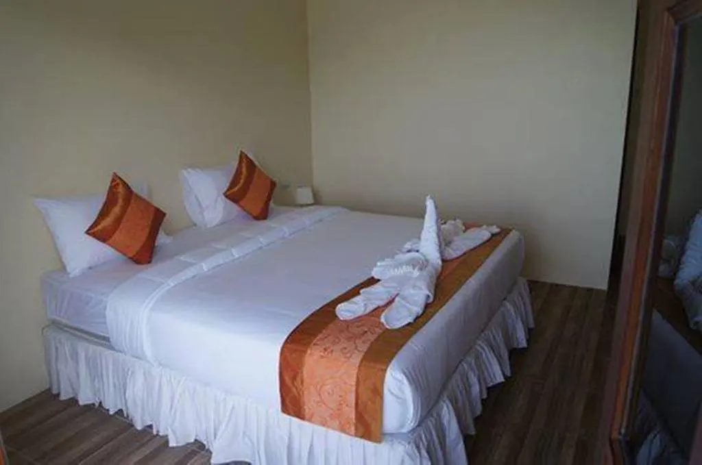 Phi Phi Green House & Sunsky Hostel Phi Phi Islands