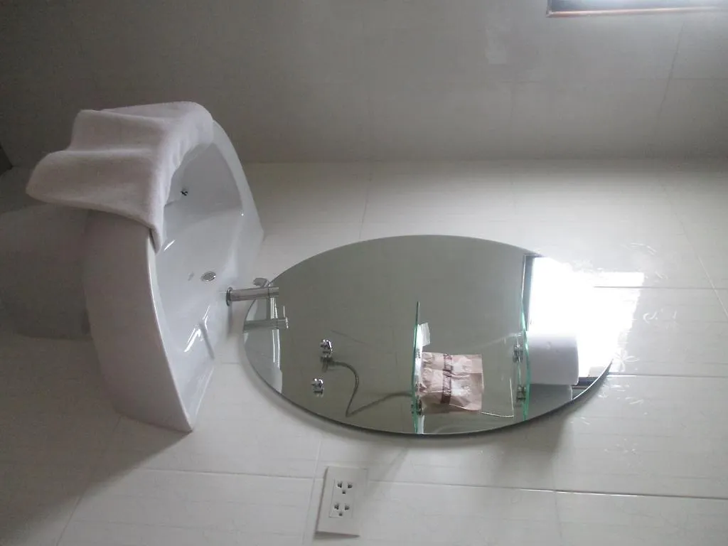 Affittacamere Phi Phi Green House & Sunsky Hostel