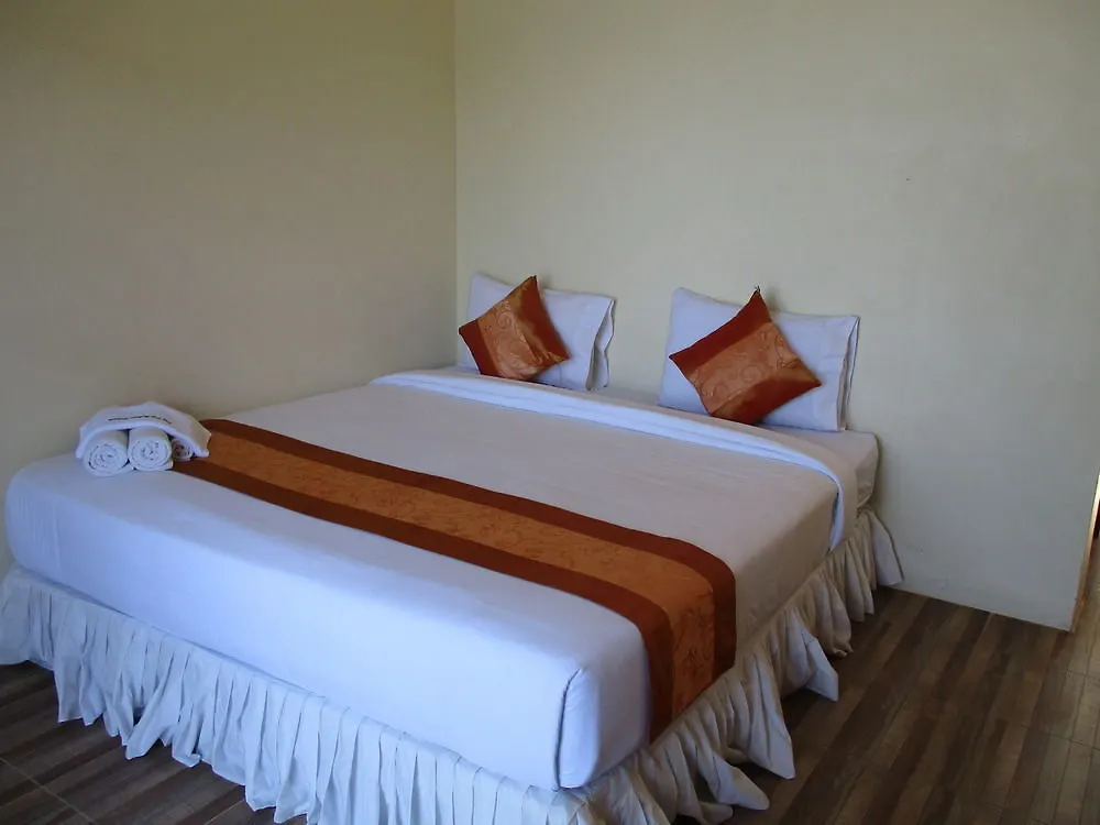 Phi Phi Green House & Sunsky Hostel Guest house